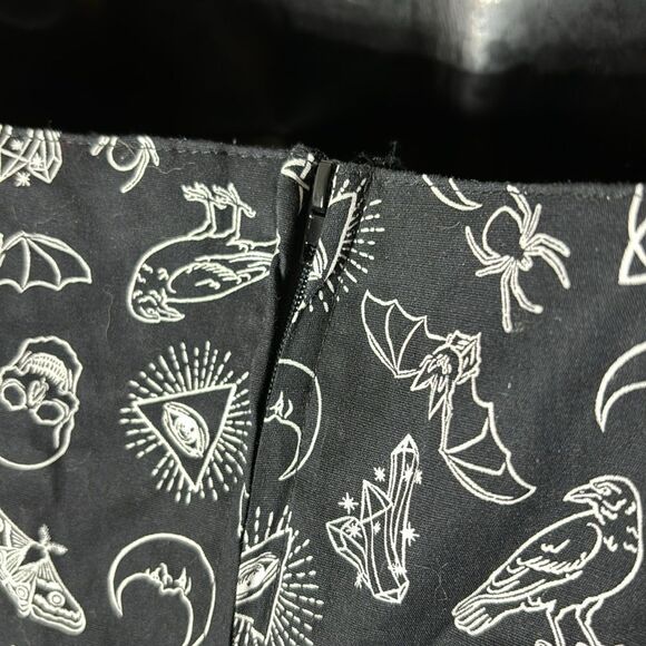 Hot topic black magic witchy spooky lace up punk goth Whimsigoth top new edgy - Picture 6 of 8